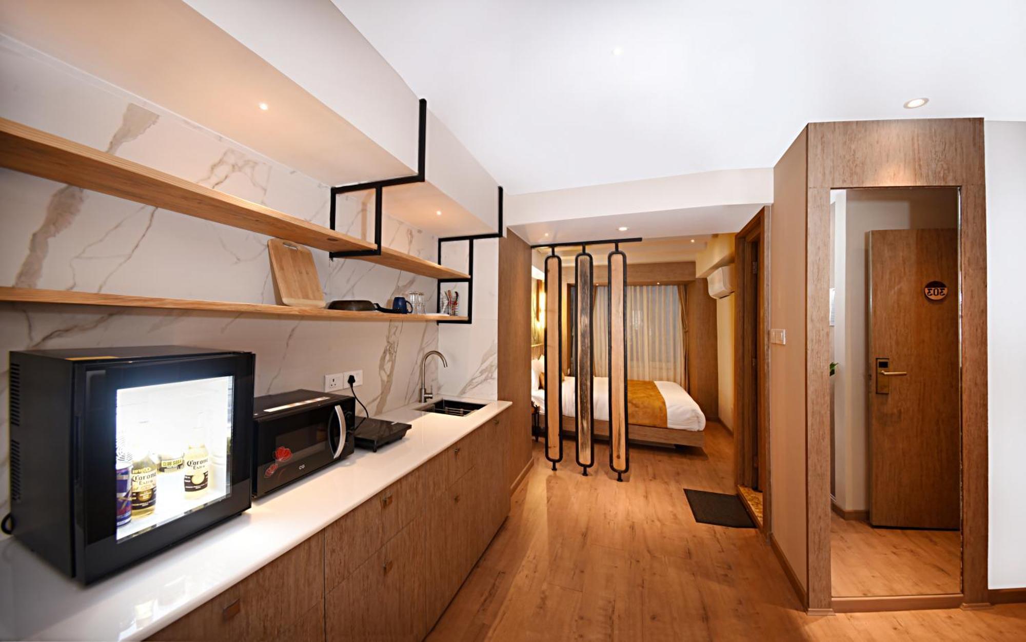 Daali Hotel & Apartment Катманду Экстерьер фото