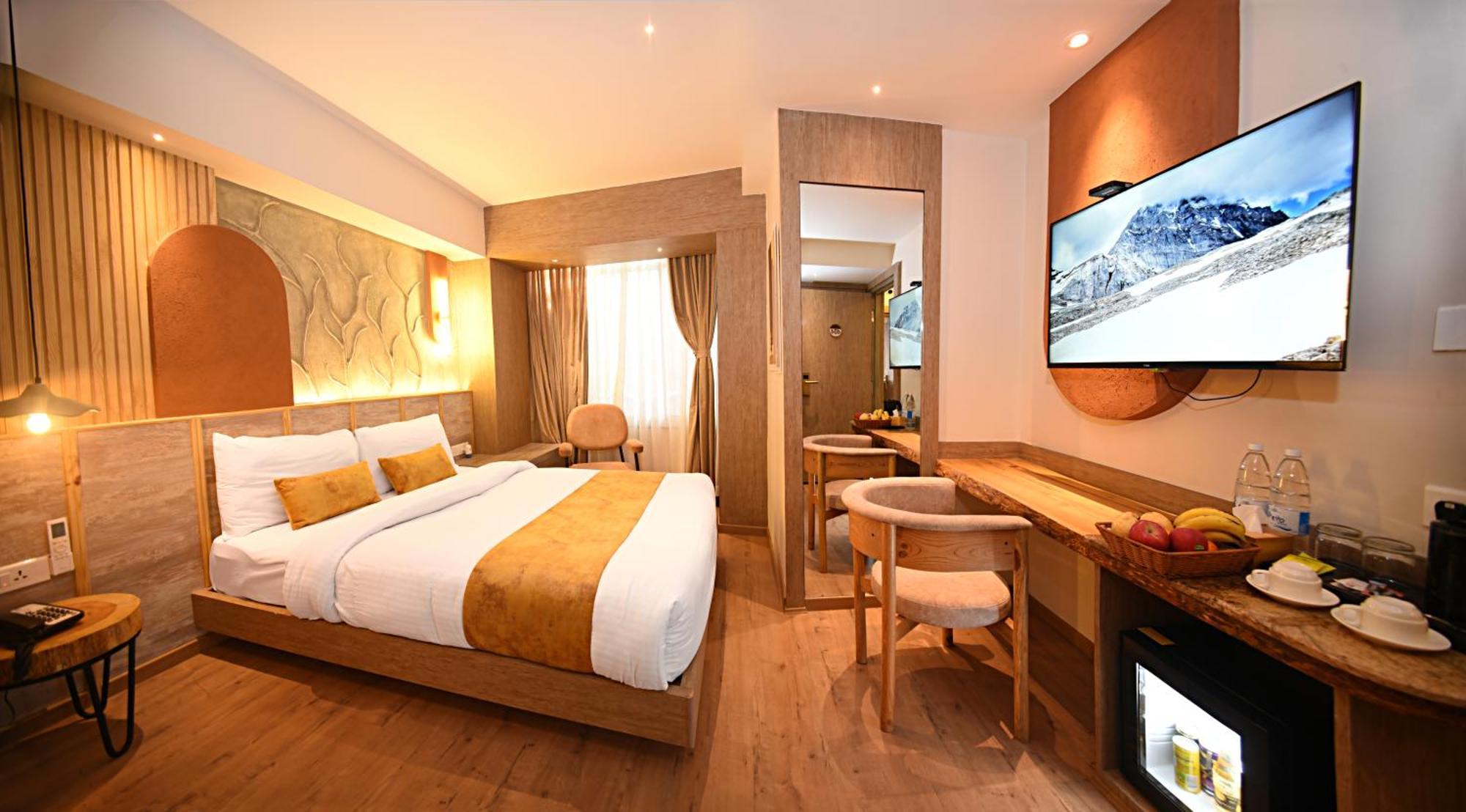 Daali Hotel & Apartment Катманду Экстерьер фото